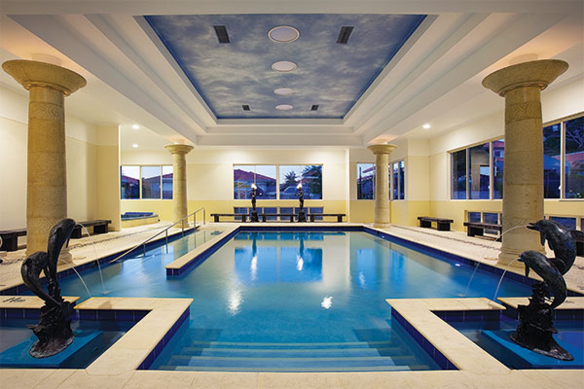 regents-garden-resort-6×4